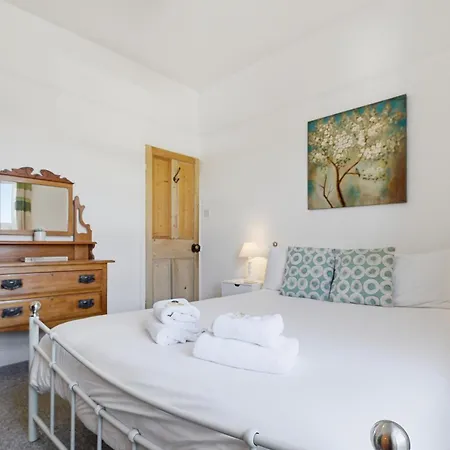 Ravens Nest - Victorian Terrace Close To Cntr Free Parking - Pass The Keys Apartment York