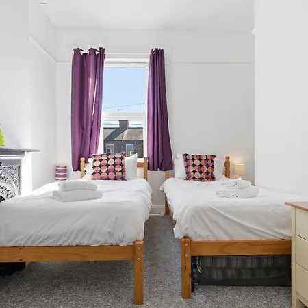 Ravens Nest - Victorian Terrace Close To Cntr Free Parking - Pass The Keys * York